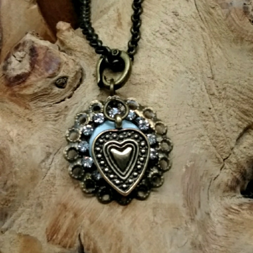 Button & heart charm necklace